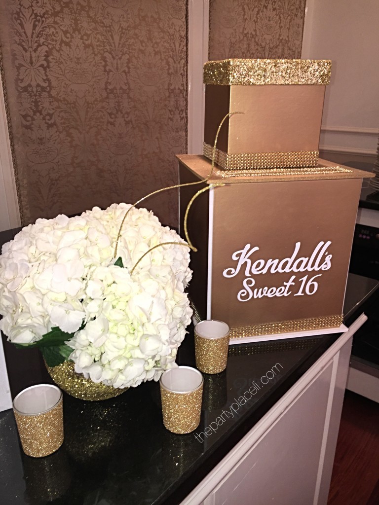 White and gold card box for sweet 16