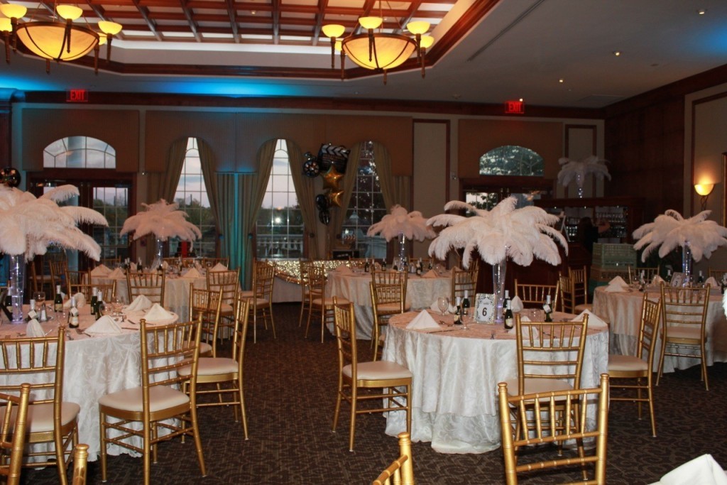 Elegant White Feather Centerpieces with Lighting